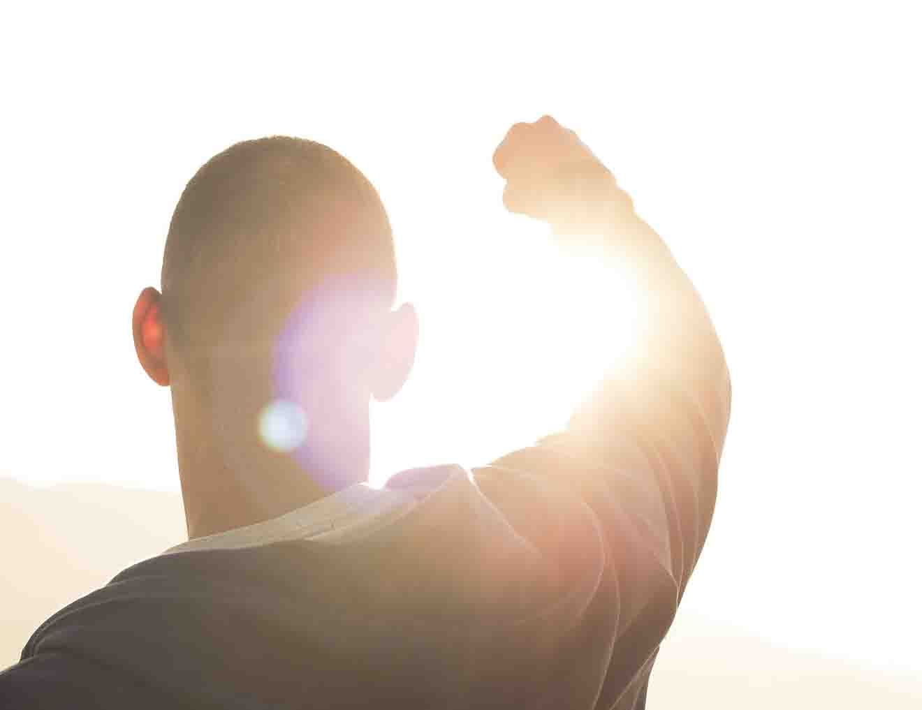 man-3483205_1920 복사.jpg